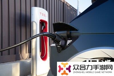 特斯拉美国超级充电站向现代汽车开放，车主可免费获得 NACS 适配器